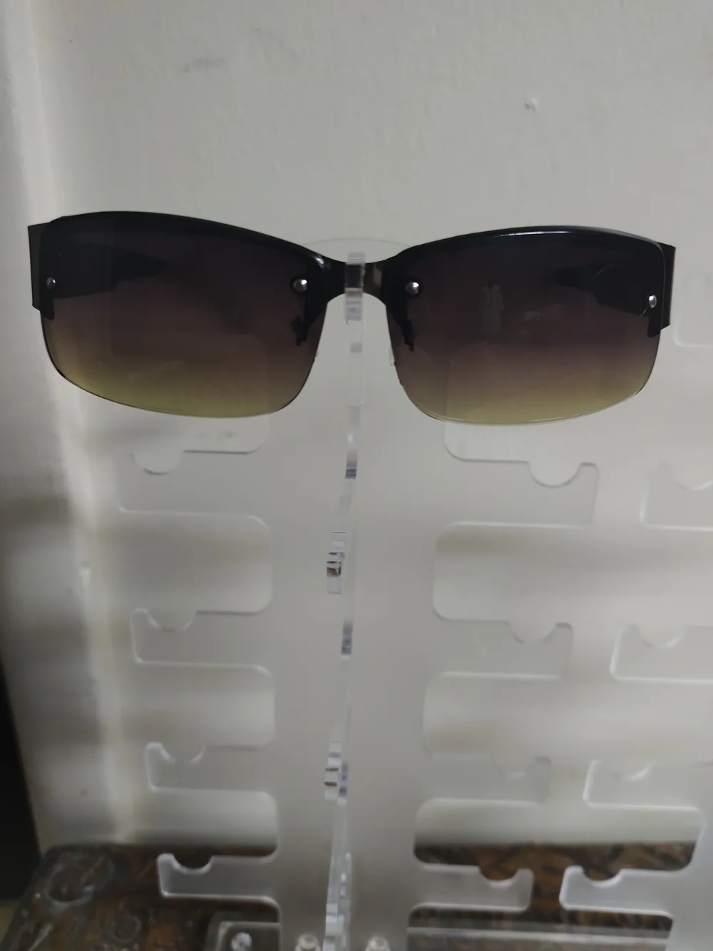 eye candy Black to Brown Gradient Rimless Sunglasses